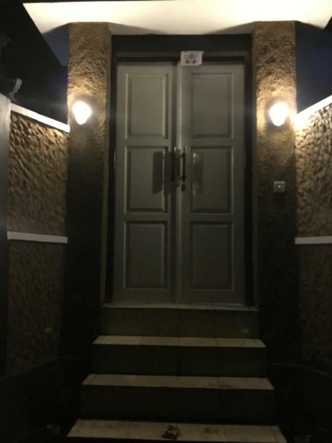 Queen Guest House Tulamben Exterior photo